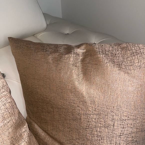 Set of decorative pillows - Picture 4 of 4